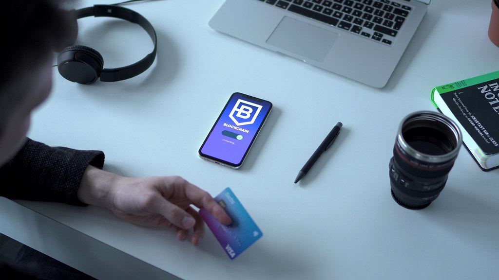 Avoiding Interest: The Power of Paying in Full